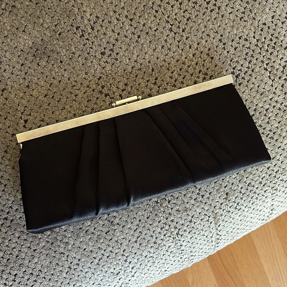 Purse - Picture 2 of 4
